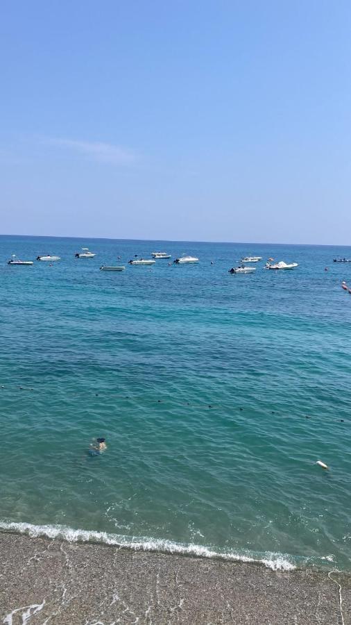 L'Isola Dei Vacanzieri Sant'Andrea Apostolo dello Ionio Eksteriør billede